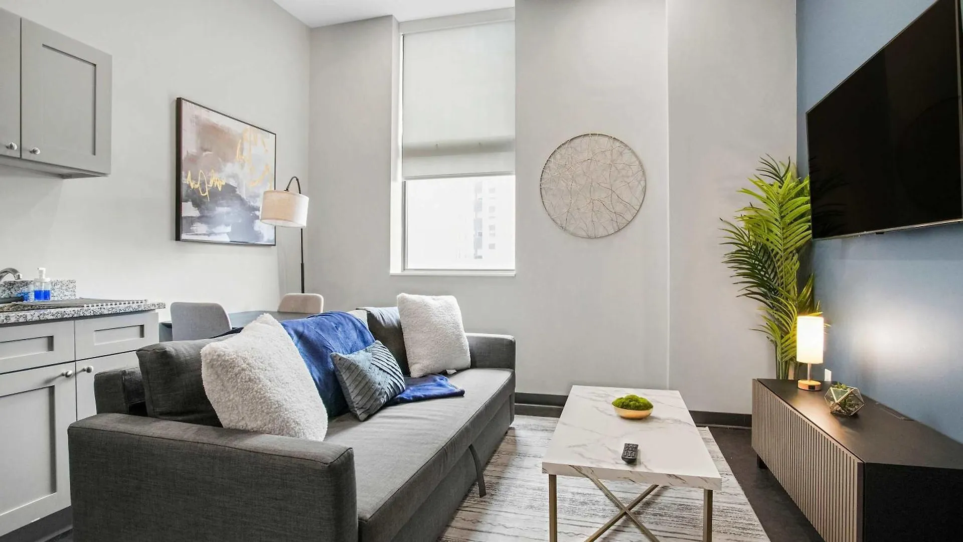 CozySuites Modern 1BR in Downtown Pitts 9 Pittsburgh